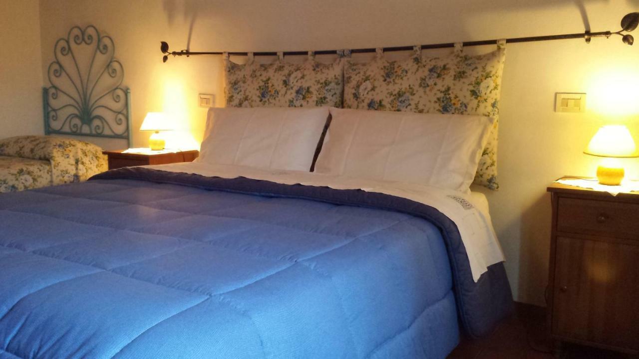 A Casa Di Lizzy B&B Monte Lopio エクステリア 写真